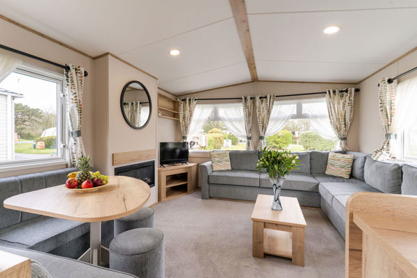 Helford 2 Bedroom - Lounge 